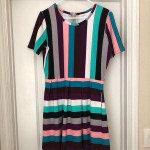 LuLaRoe Amelia